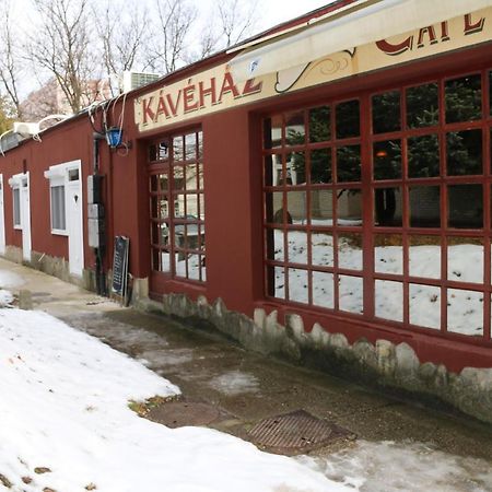 Pálma Apartmanok szálláshely Százhalombatta 6a Exterior foto