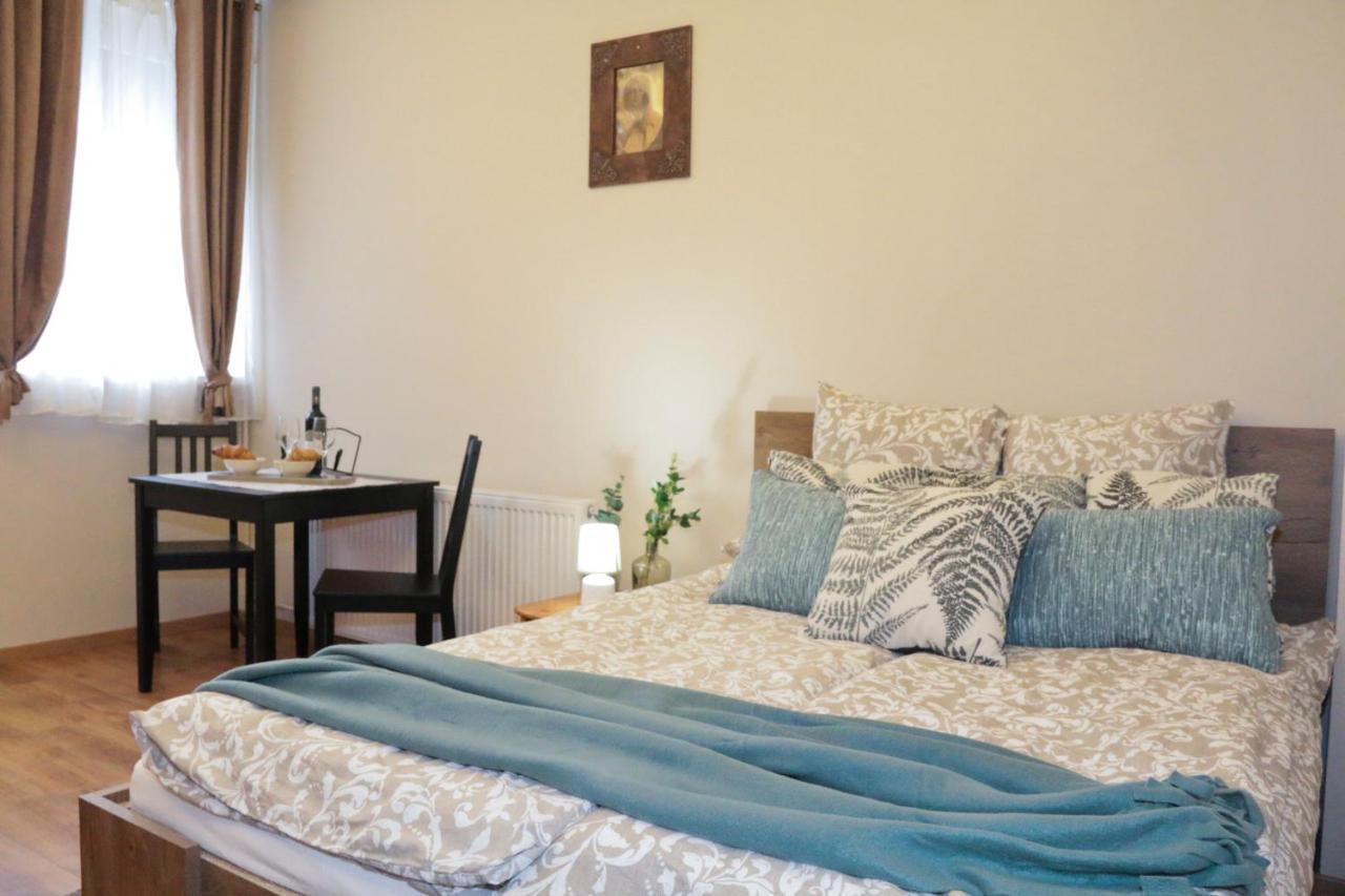 Pálma Apartmanok szálláshely Százhalombatta 6a Exterior foto
