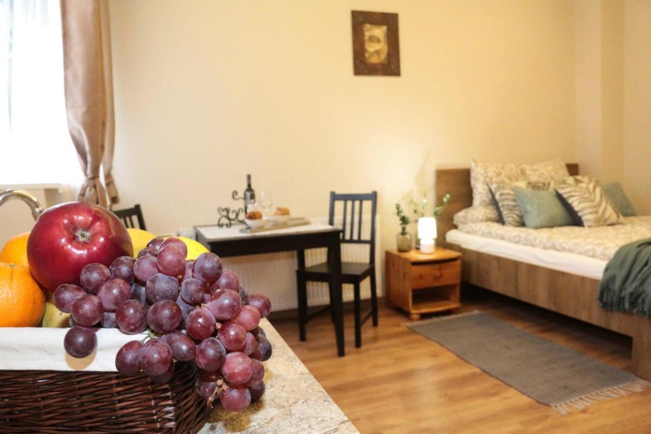 Pálma Apartmanok szálláshely Százhalombatta 6a Exterior foto