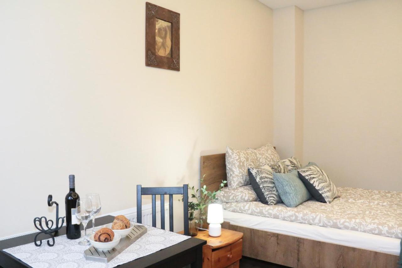 Pálma Apartmanok szálláshely Százhalombatta 6a Exterior foto